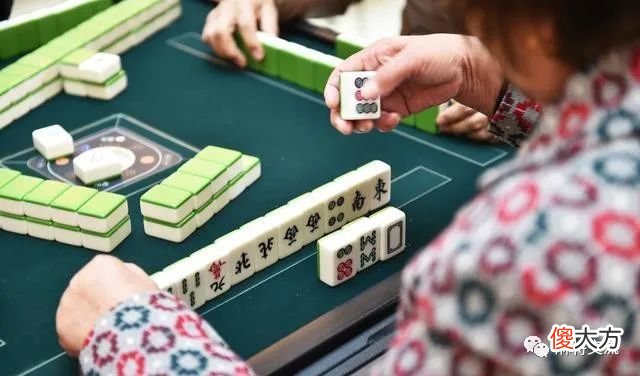 我来教大家！斗棋武汉麻将确实有挂的(系统故意让你输)