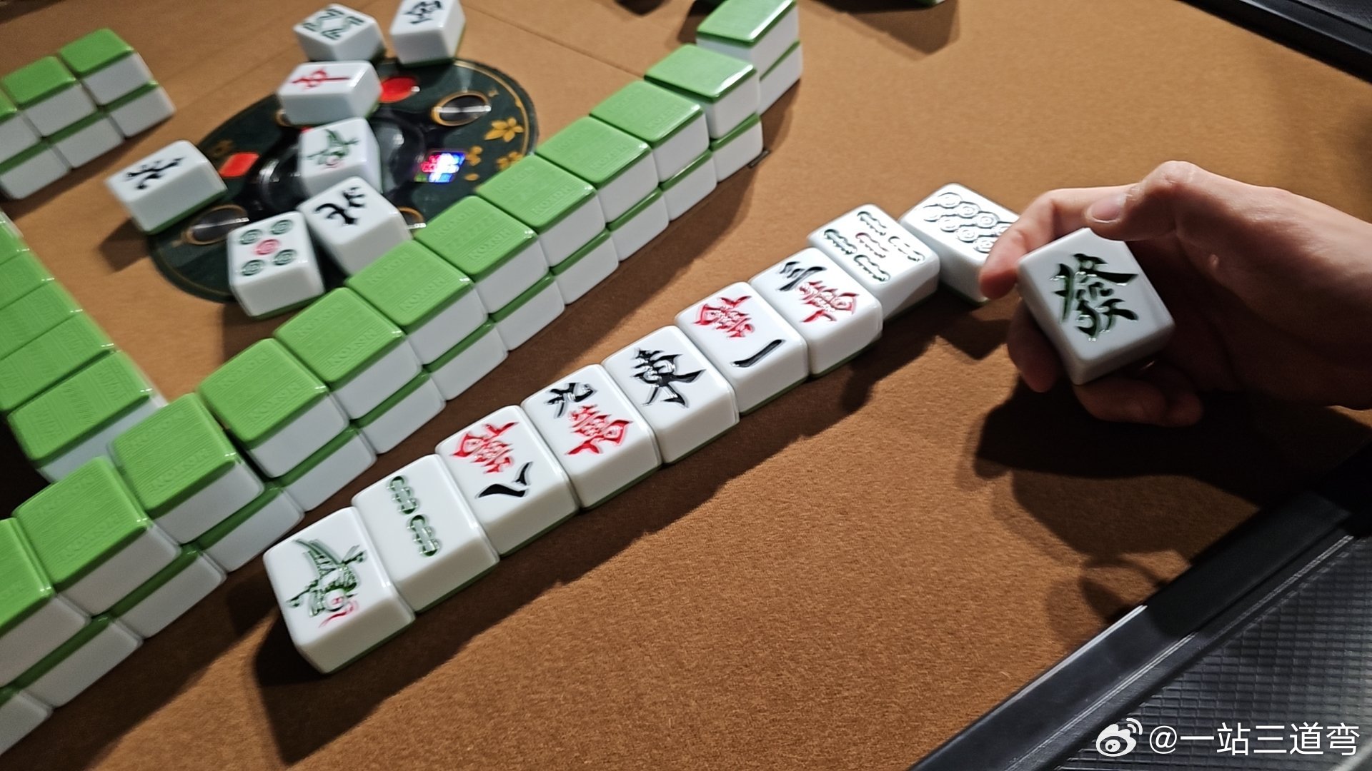 今日重大通报！皮皮广东麻将确实真的有挂(怎么容易赢)